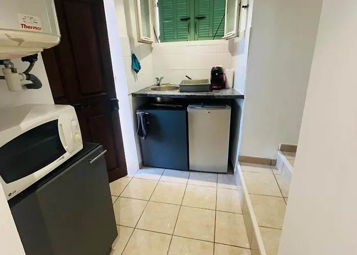 Apartment Charmant Studio *